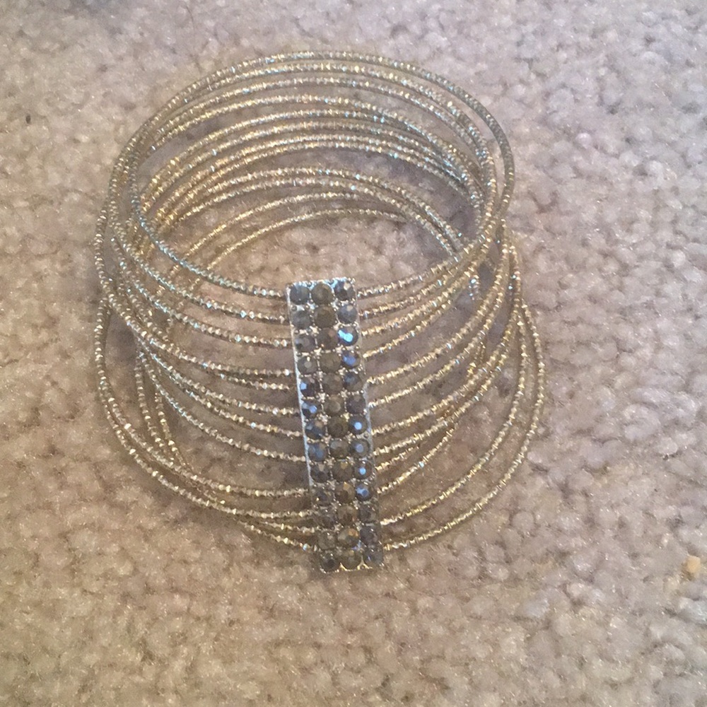 Gold grouped bangle bracelet